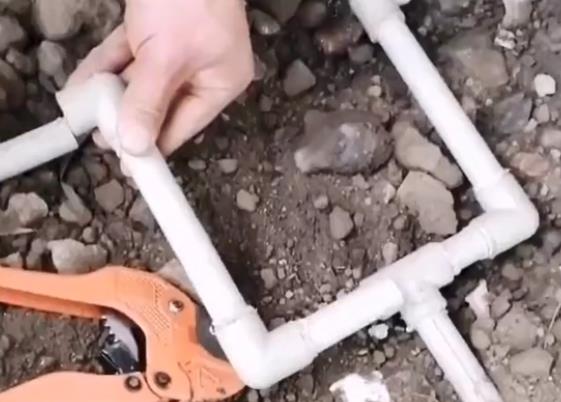 分享ppr管三通漏水怎么辦視頻，不單修好它還省料！
