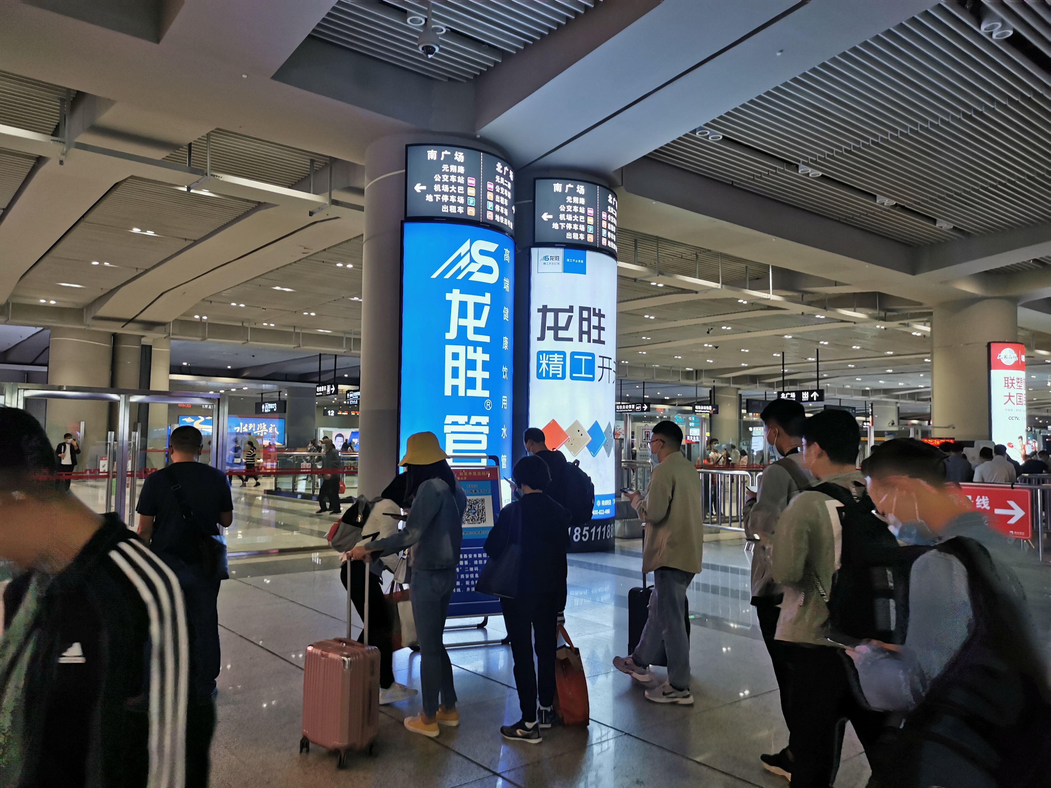 龍勝管高鐵廣告50城同步上線，刷屏億萬人！