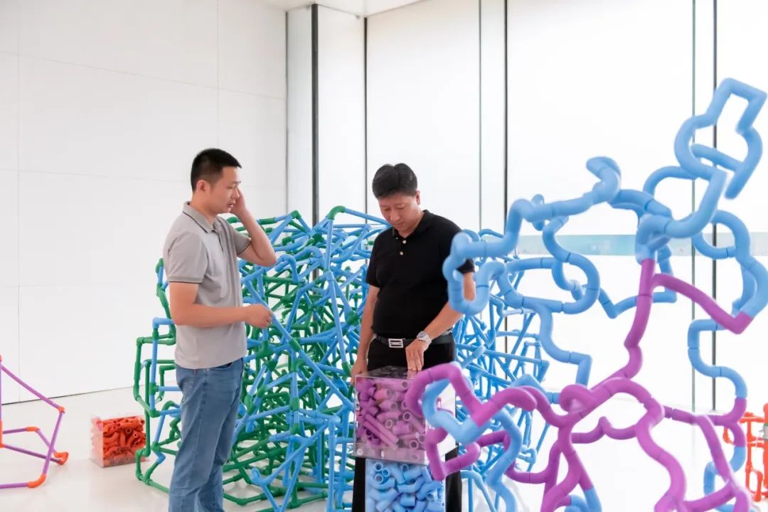 來雙奧館看龍勝管在“Colourful Cube”的藝術(shù)美學吧！